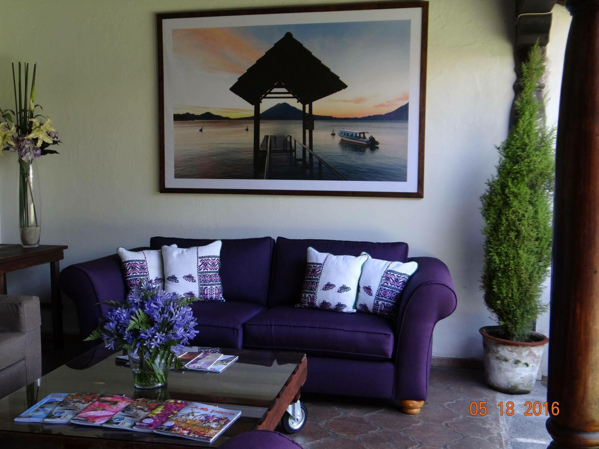 Casa Naranjo Bed & Breakfast Antigua Exterior photo